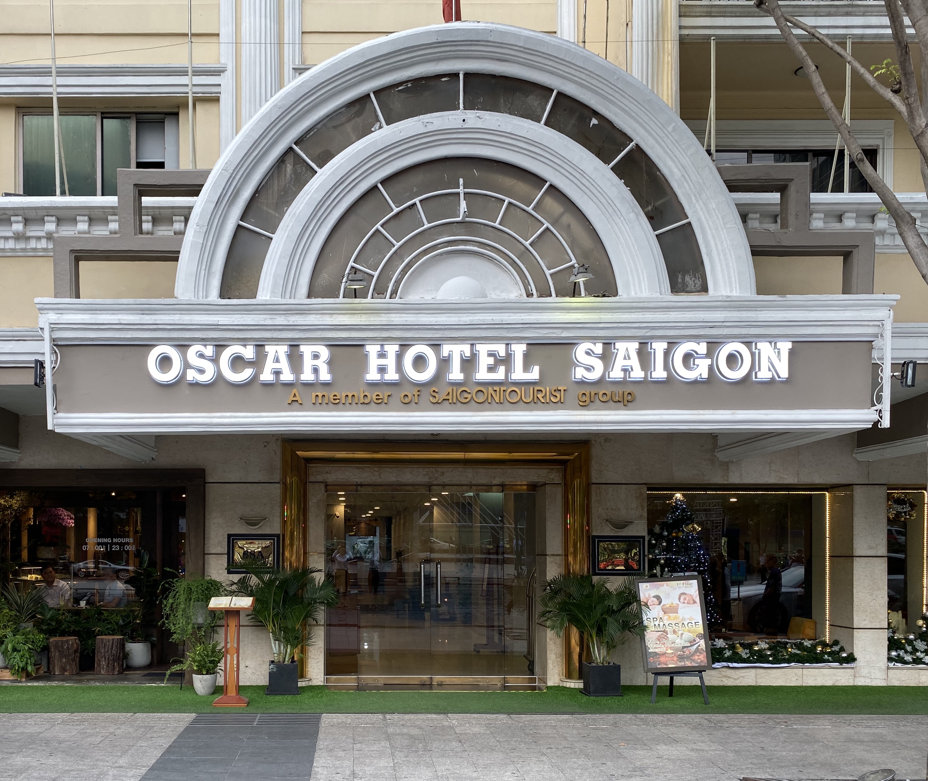オスカー サイゴン ホテル